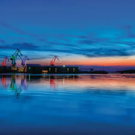 Holiday home 5 Bedroom Beautiful In *