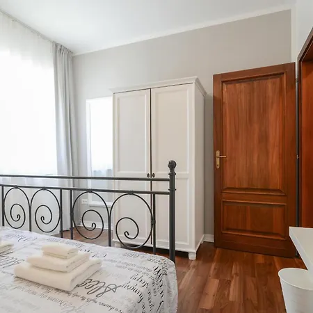 Beach Front Home In Pula