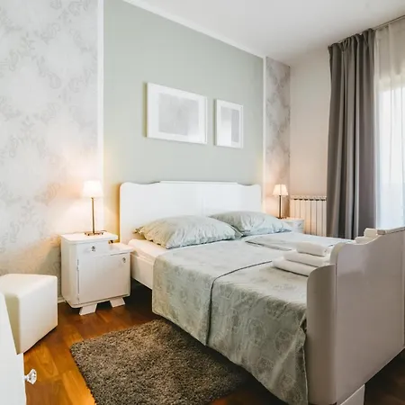 Semesterbostad 5 Bedroom Beautiful In