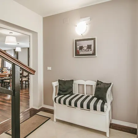 Semesterbostad 5 Bedroom Beautiful In *