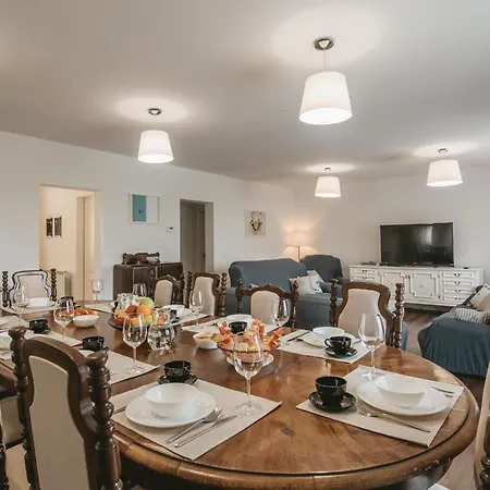 Semesterbostad 5 Bedroom Beautiful In Pula