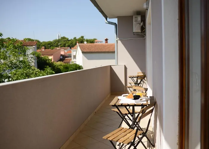 Holiday home 5 Bedroom Beautiful In