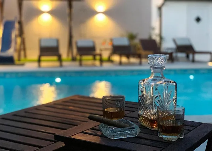 5 Bedroom Beautiful In Pula