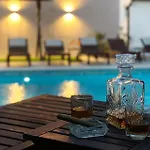 Beach Front Home In Pula 풀라